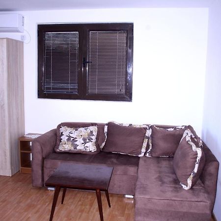 Guest House Ivana Igalo Exterior photo
